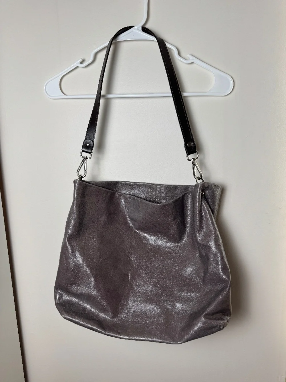 Gianni Chiarini genuine Italian leather gray hobo bag.